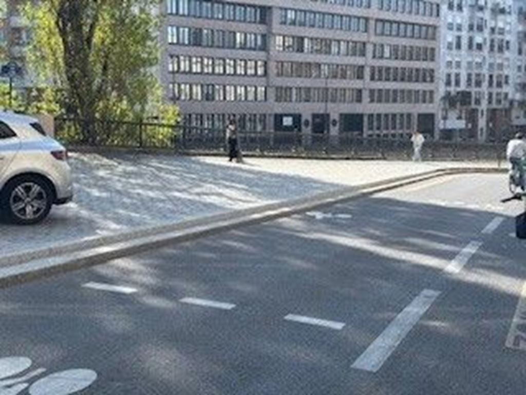 Bail commercial PARIS 10 (75010) MONTAIGNE GESTION