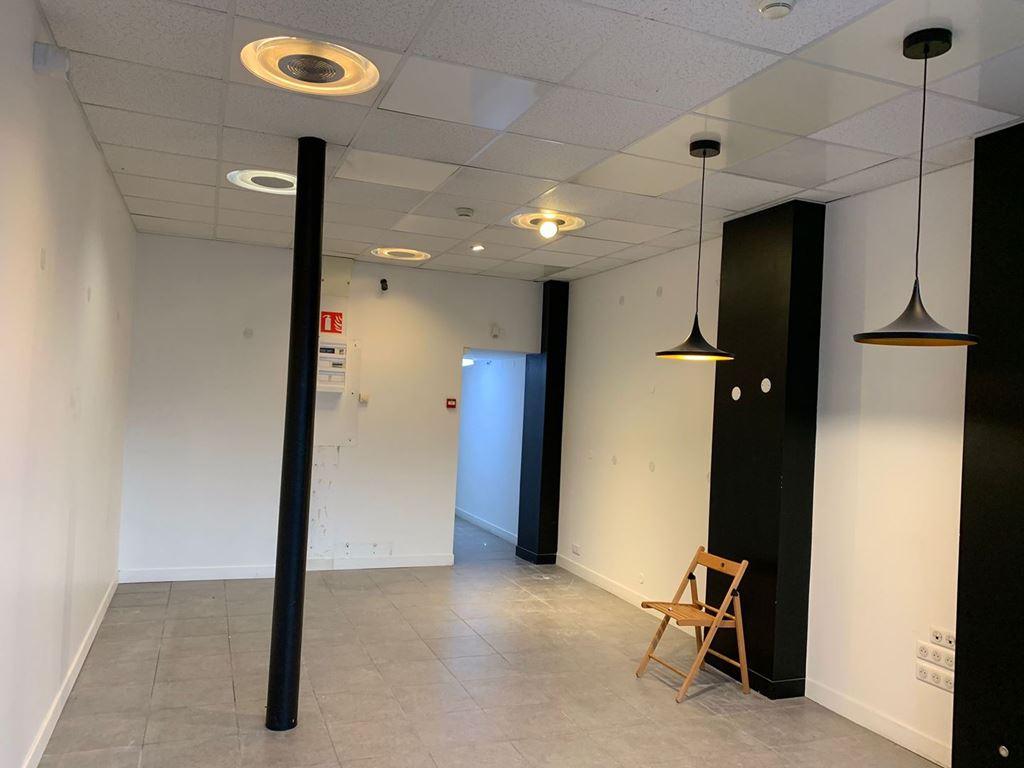 Bail commercial PARIS 10 (75010) MONTAIGNE GESTION