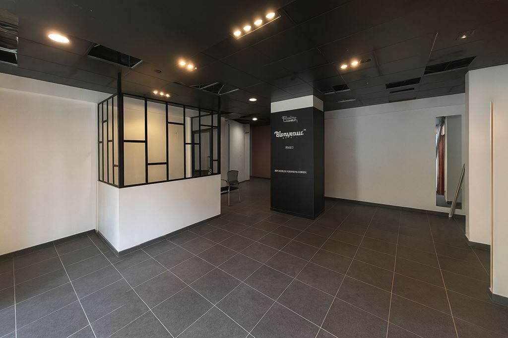 Local commercial PARIS 17 (75017) MONTAIGNE GESTION