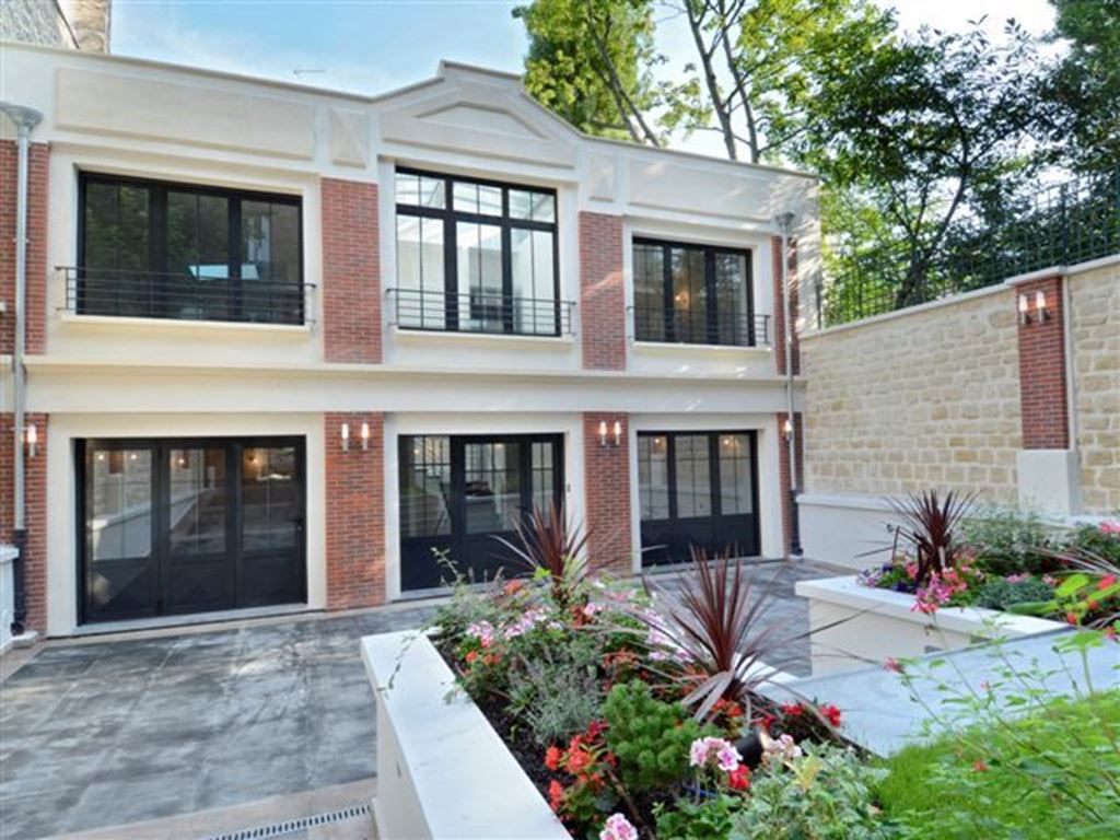 Local professionnel NEUILLY SUR SEINE (92200) MONTAIGNE GESTION