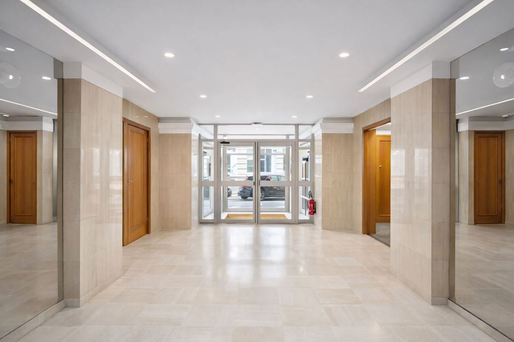 Bureaux NEUILLY SUR SEINE (92200) MONTAIGNE GESTION