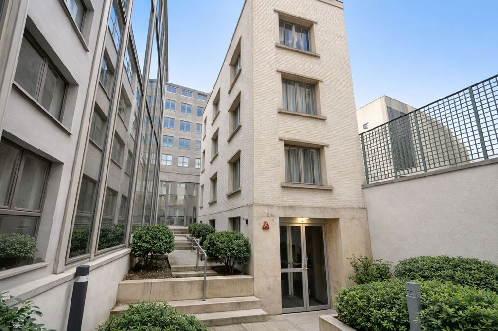 Bureaux NEUILLY SUR SEINE (92200) MONTAIGNE GESTION