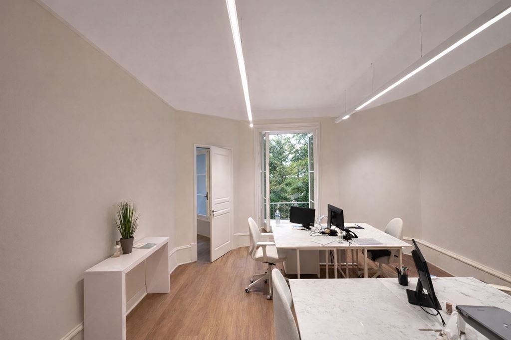 Local professionnel PARIS 16 (75016) MONTAIGNE GESTION