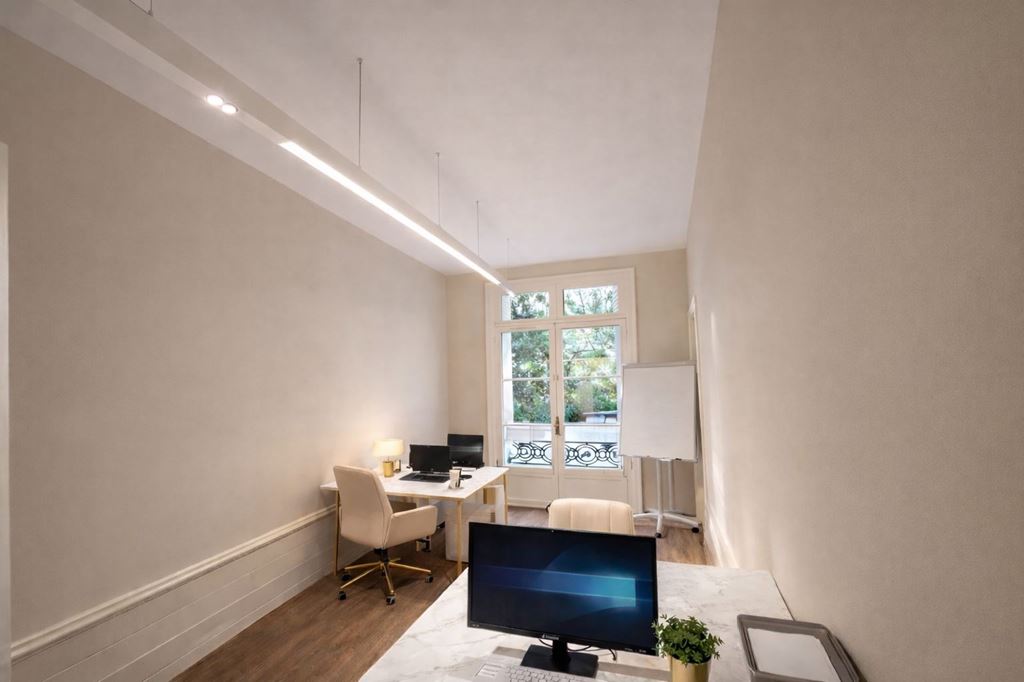 Local professionnel PARIS 16 (75016) MONTAIGNE GESTION