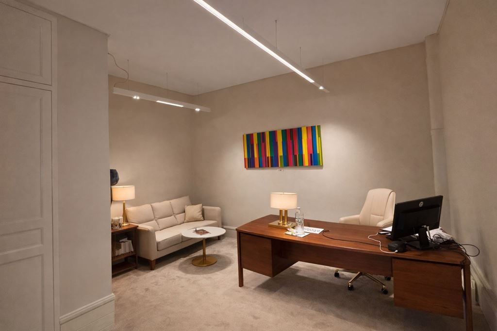 Local professionnel PARIS 16 (75016) MONTAIGNE GESTION